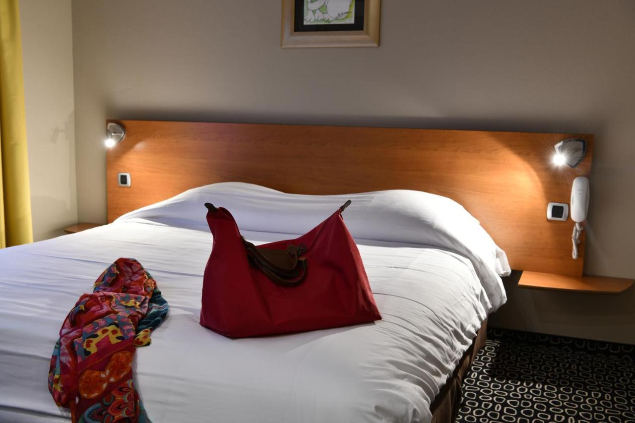 In Situ Hotel 발랑시엔 외부 사진