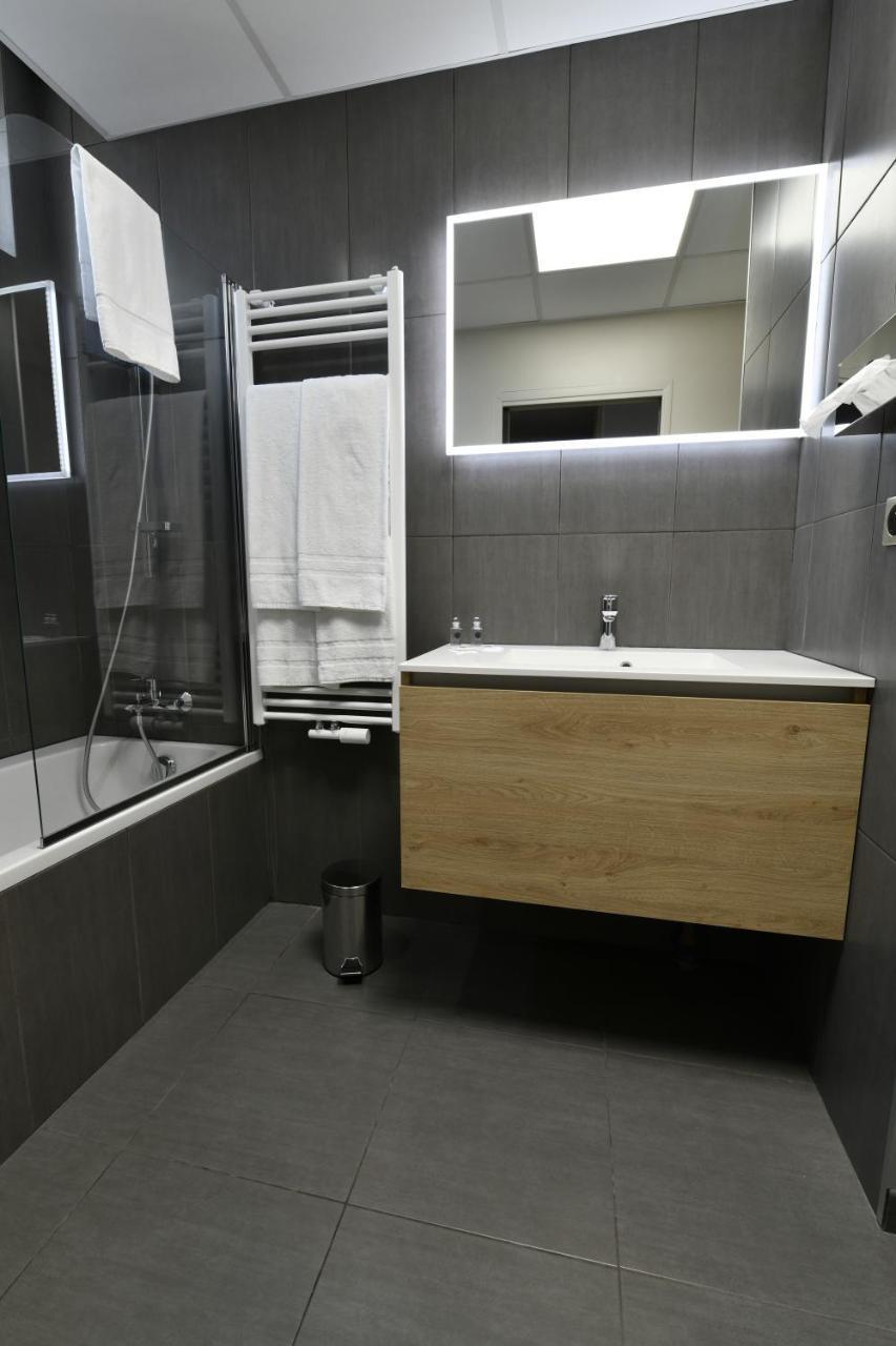 In Situ Hotel 발랑시엔 외부 사진